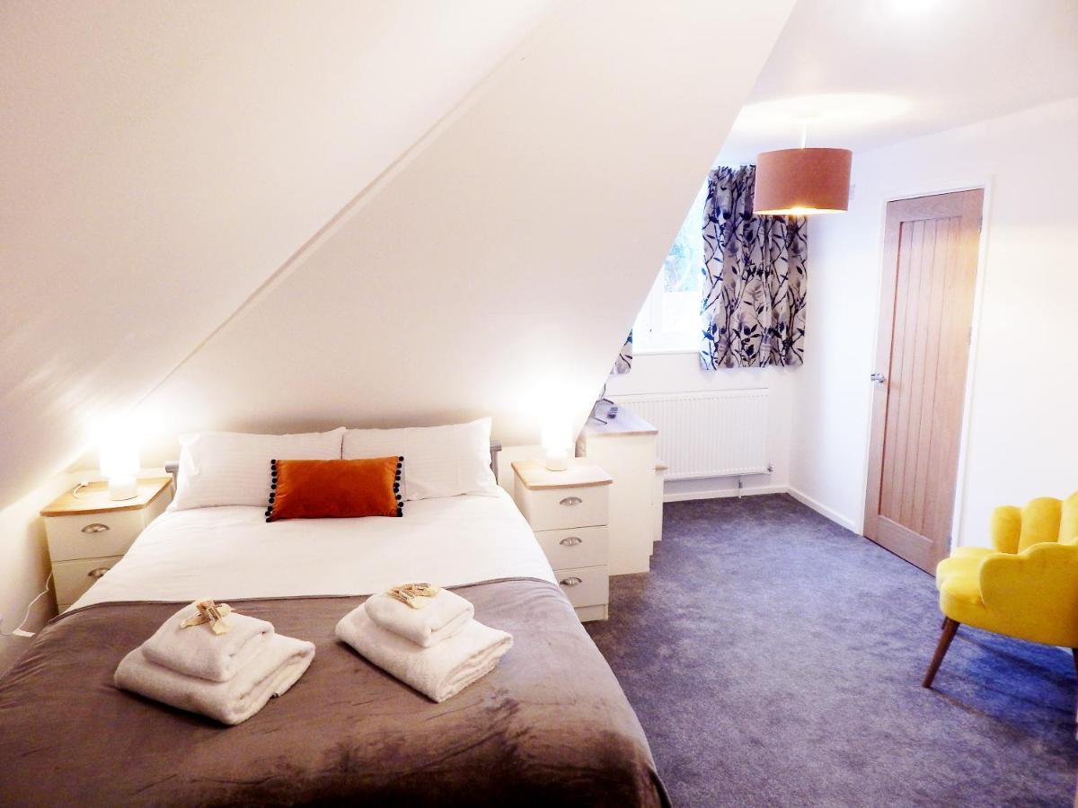 Modern, Well Located En-Suite Rooms With Parking - Orbitat Accommodations 캠브리지 외부 사진